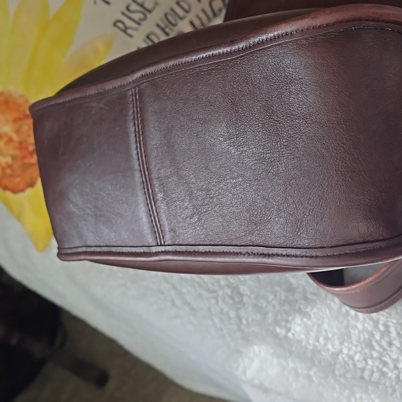 Coach VINTAGE Patrica's Legacy Mahagony Color,  Costa Rica Made in 2001 - Picture 7 of 17